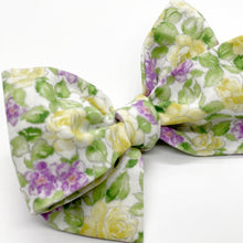 Load image into Gallery viewer, Garden Floral Bow