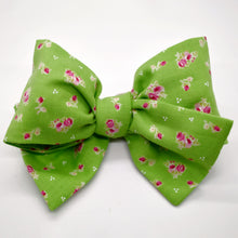 Load image into Gallery viewer, Green Floral Bow