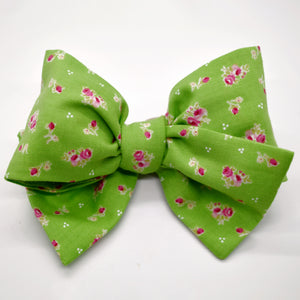 Green Floral Bow