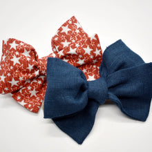 Load image into Gallery viewer, Navy Linen Bow