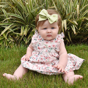 Willow Linen Bow